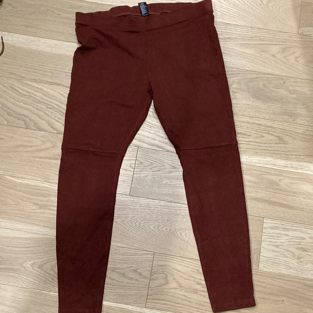 HUE leggings